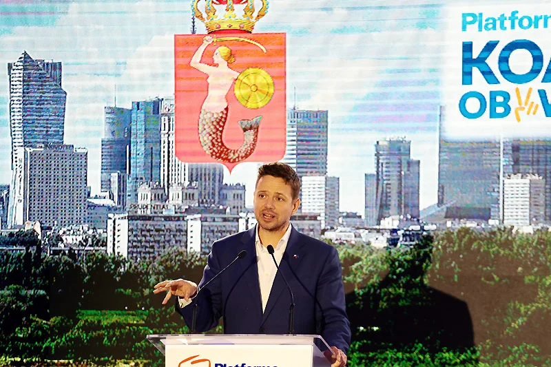 W walce o fotel prezydenta Warszawy Rafał Trzaskowski reprezentuje Koalicję Obywatelską, czyli połączone siły PO i Nowoczesnej.