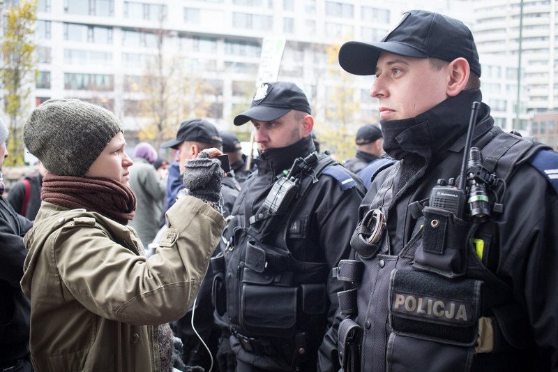 Ekolodzy zapowiadają ściganie funkcjonariuszy, którzy złamali prawo. Chodzi o upokarzające przeszukania osobiste, wtargnięcia do mieszkań i utrudnianie kontaktu z adwokatem.