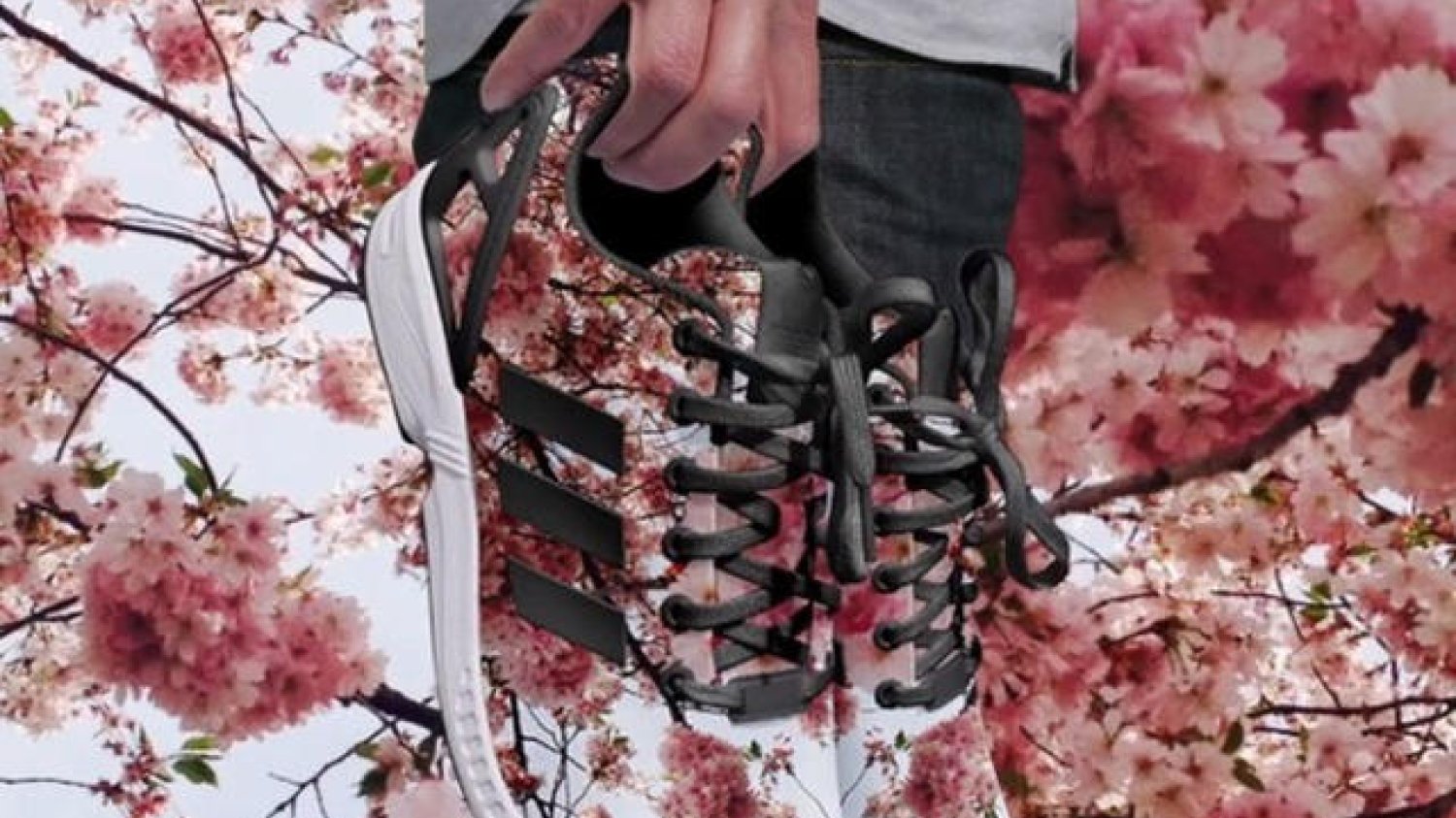 Podgląd nowego projektu marki Adidas - buty z Twoimi własnymi zdjęciami.