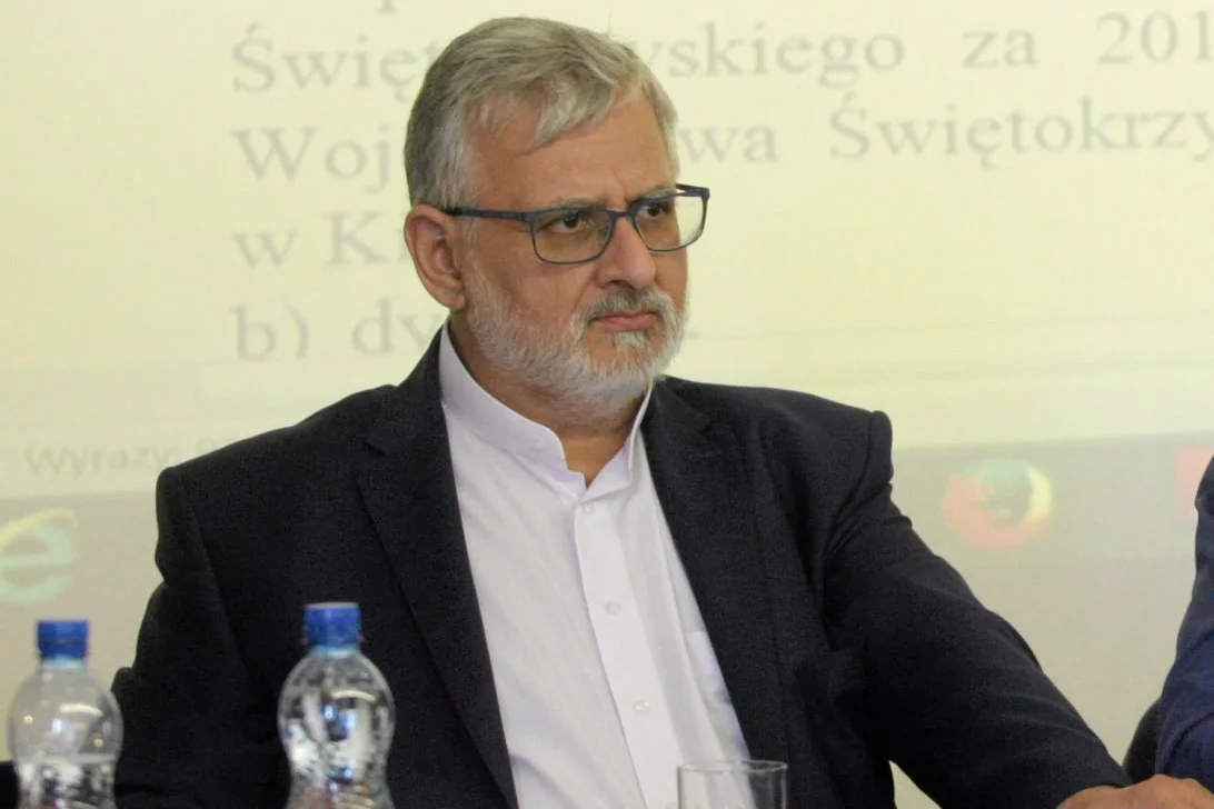 Radny sejmiku świętokrzyskiego z PO Grigor Szaginian chce przyjąć do siebie uchodźców z Syrii. Internauci nie zostawili na nim suchej nitki.