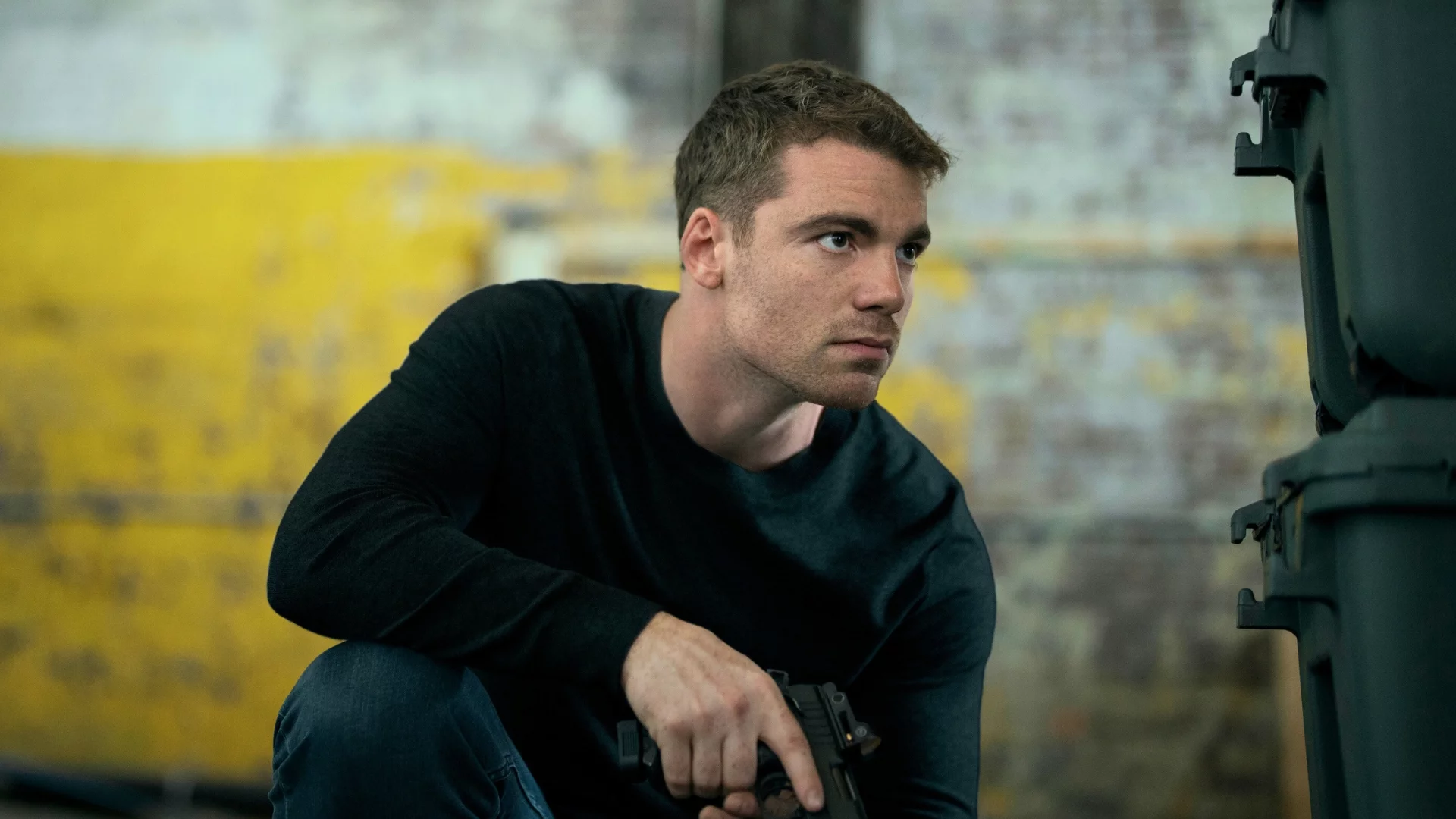 "Nocny agent" wyląduje zaraz na Netflixie. 3. sezon podniesie wam ciśnienie