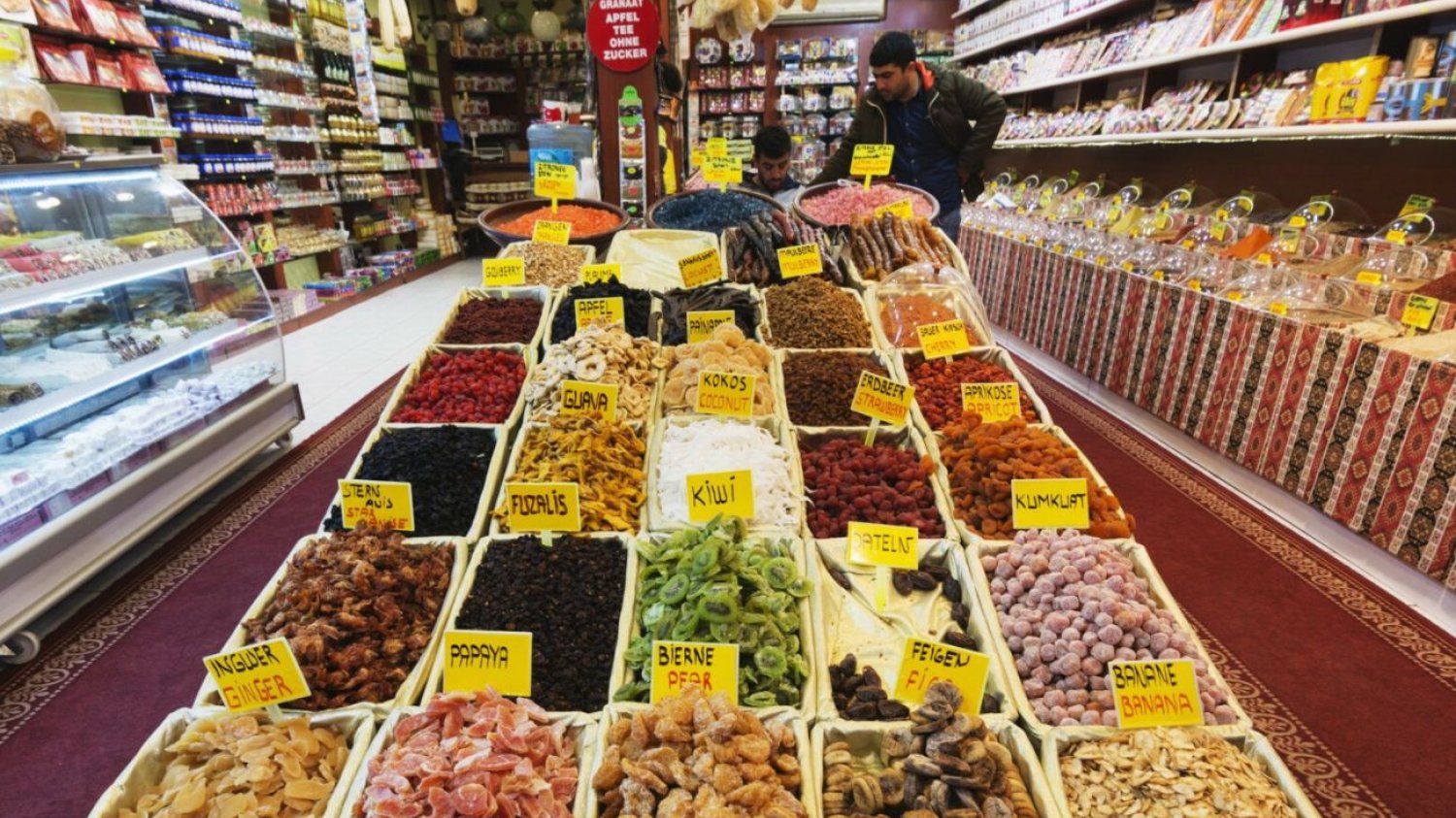 Turcy naciągają turystów na herbatę