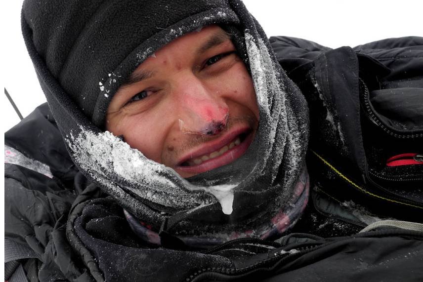 Adam Bielecki po zejściu do bazy