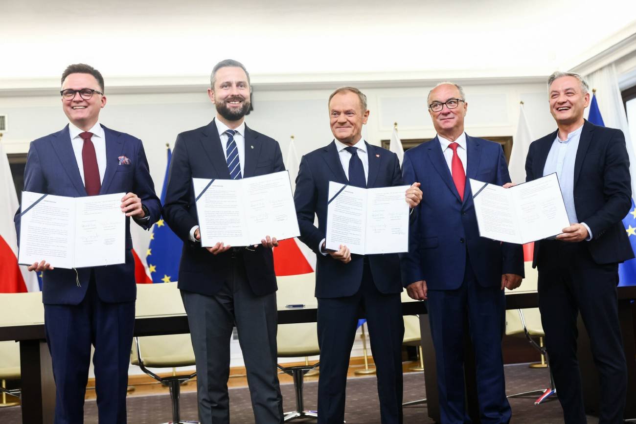 Umowa koalicyjna – oto jak wygląda. Wyróżnili się posłowie Lewicy