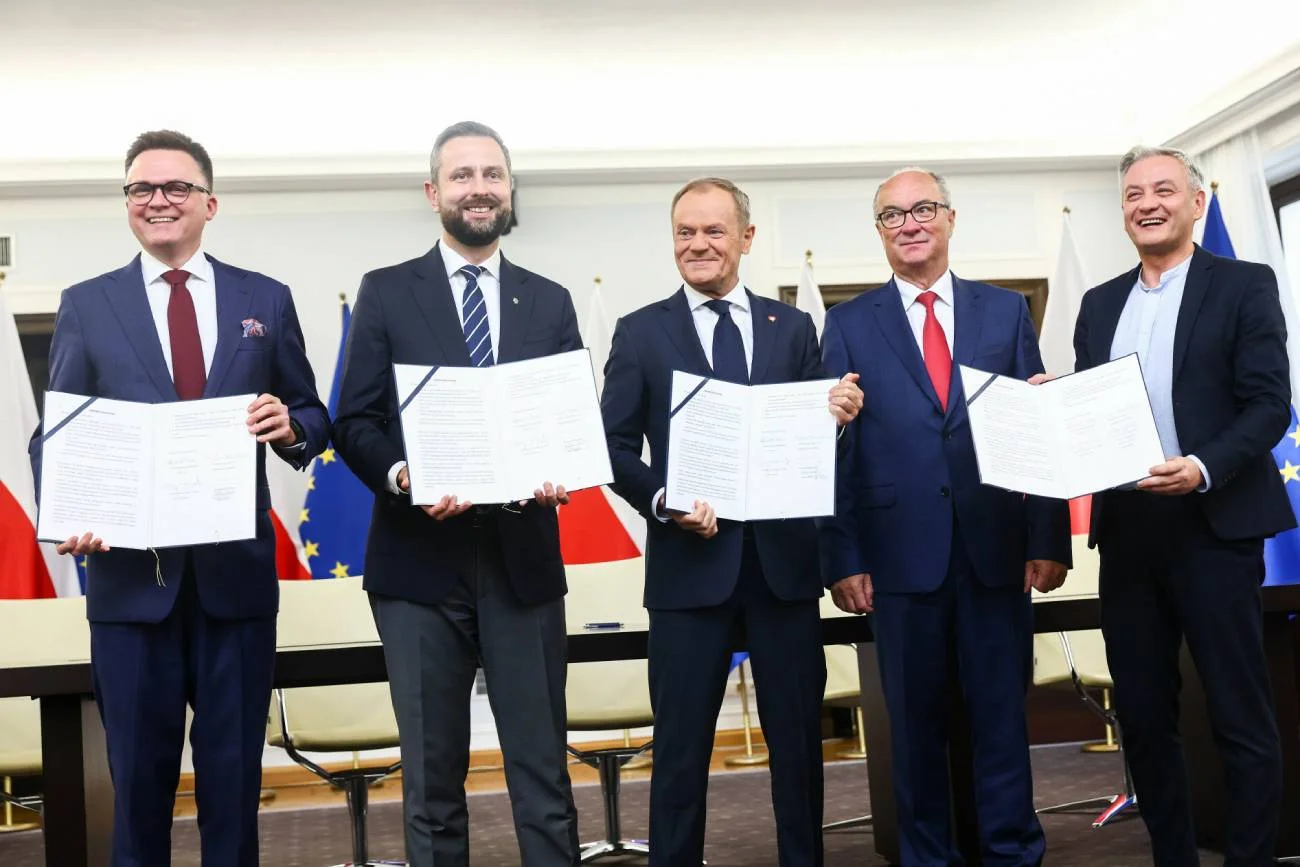Umowa koalicyjna – oto jak wygląda. Wyróżnili się posłowie Lewicy