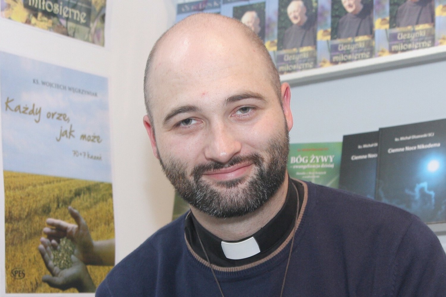 Wraca sprawa ks. od salcesonu. Sąd zmienił decyzję ws. Olszewskiego