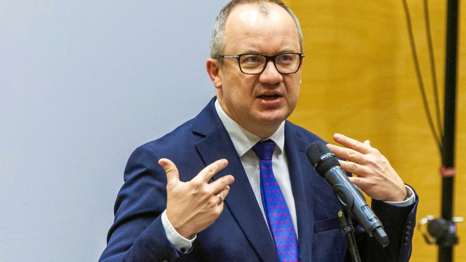 Adam Bodnar mówi, że ponowne liczenie głosów w prawie 300 komisjach ruszy za tydzień i potrwa dwa tygodnie Adam Bodnar mówi, że ponowne liczenie głosów w prawie 300 komisjach ruszy za tydzień i potrwa dwa tygodnie