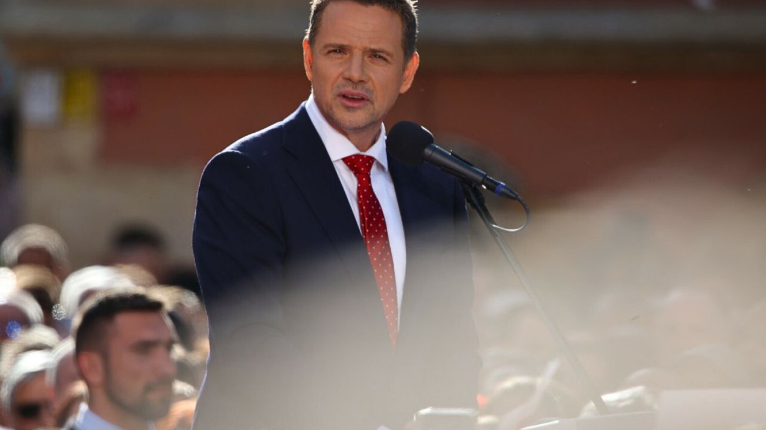 Nowy sondaż na godziny przed ciszą wyborczą. Trzaskowski poniżej 30 procent