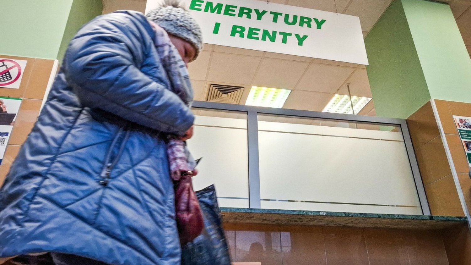 ZUS zmienia terminy wypłaty 13. emerytury. W tych dniach można się spodziewać przelewu. ZUS zmienił terminy wypłaty 13. emerytury. Podano kalendarz.