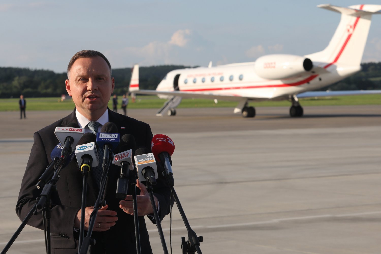 Andrzej Duda przed wylotem z krakowskich Balic powiedział słowa, w które wielu internautów po prostu nie mogło uwierzyć.