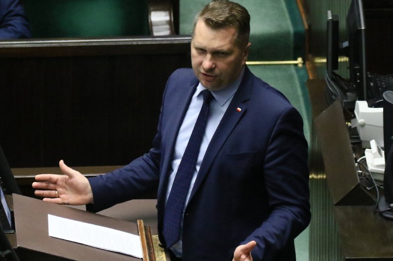 Czarnek wprowadza możliwość ubiegania się o amnestię maturalną.