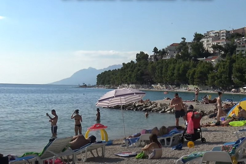 Chorwacja otworzyła się na turystów jako jeden z pierwszych krajów. Polacy, mimo koronawirusa ruszyli tam na wakacje.