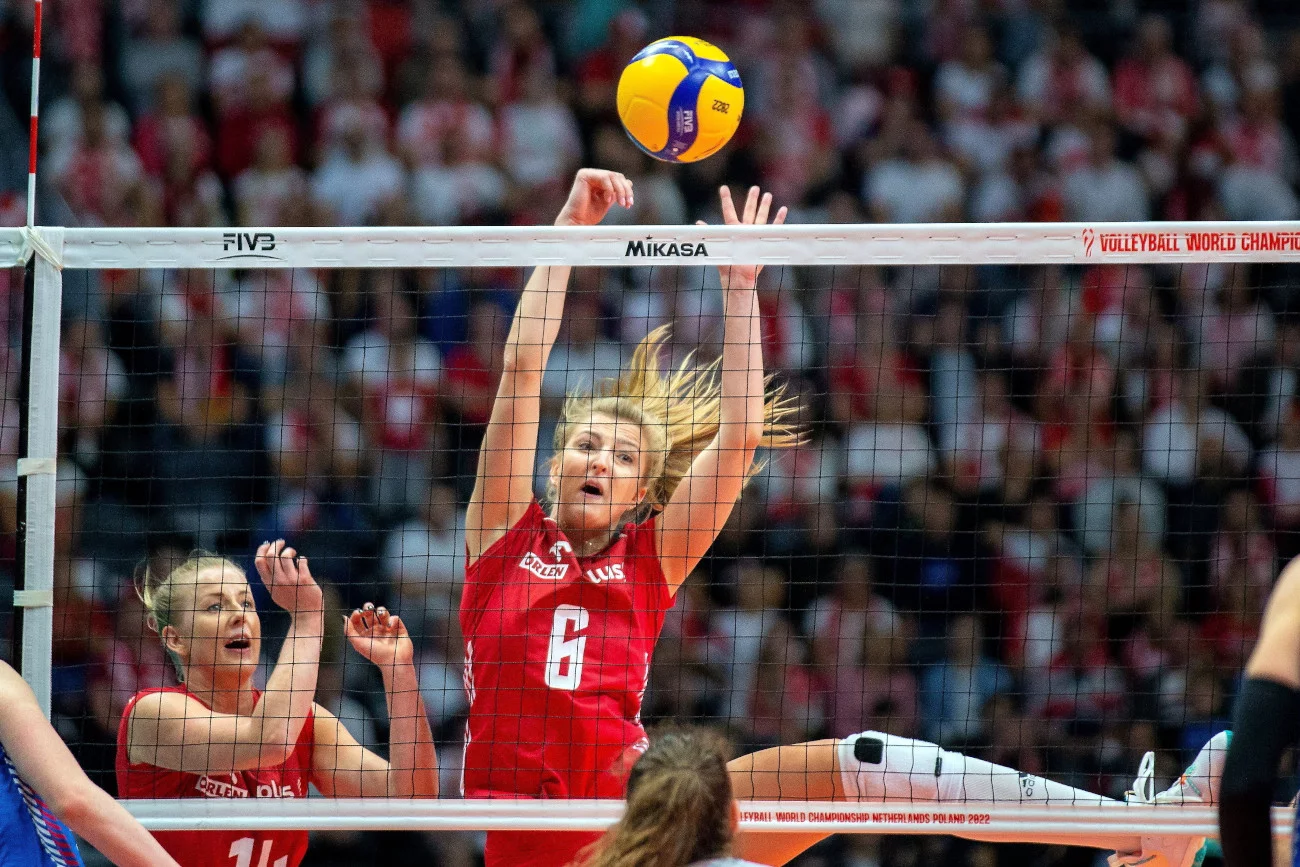 Była reprezentantka Polski w siatkówce zawieszona. Federacja poinformowała o tym w nocy Kamila Witkowska zawieszona przez FIVB. Nowy skandal w polskiej siatkówce