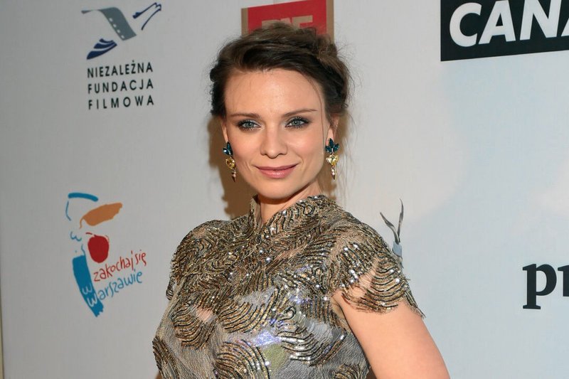 Aktorka opublikowała na Instagramie zdjęcie legitymacji szkolnej.