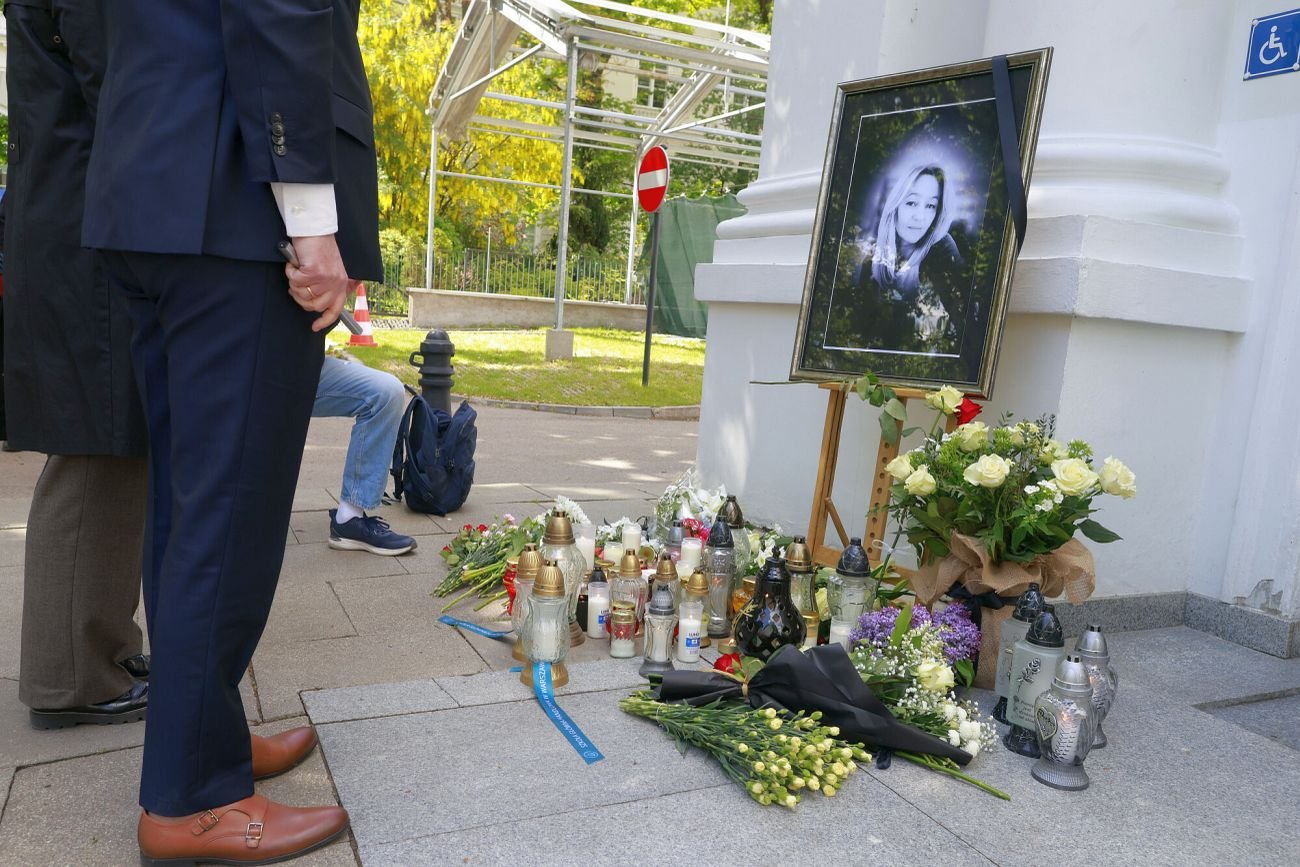 Duda posłuchał apelu Tuska. Pośmiertnie odznaczył ofiarę morderstwa na UW