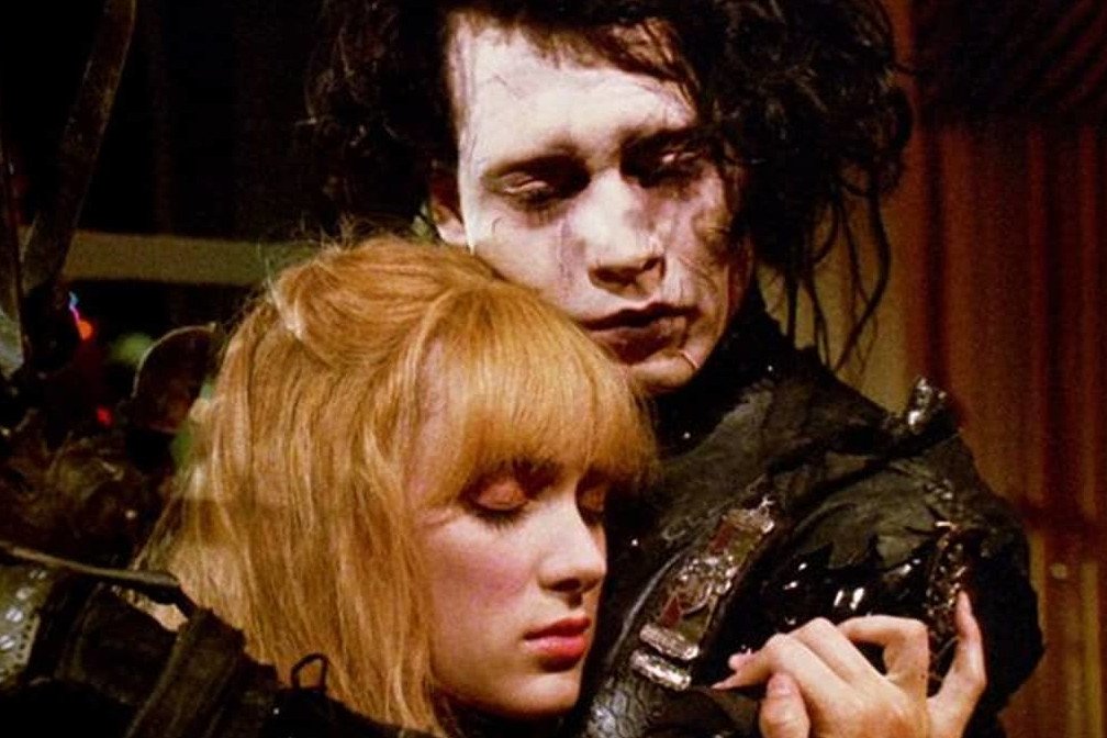 Winona Ryder i Johnny Deep w filmie "Edward Nożycoręki"