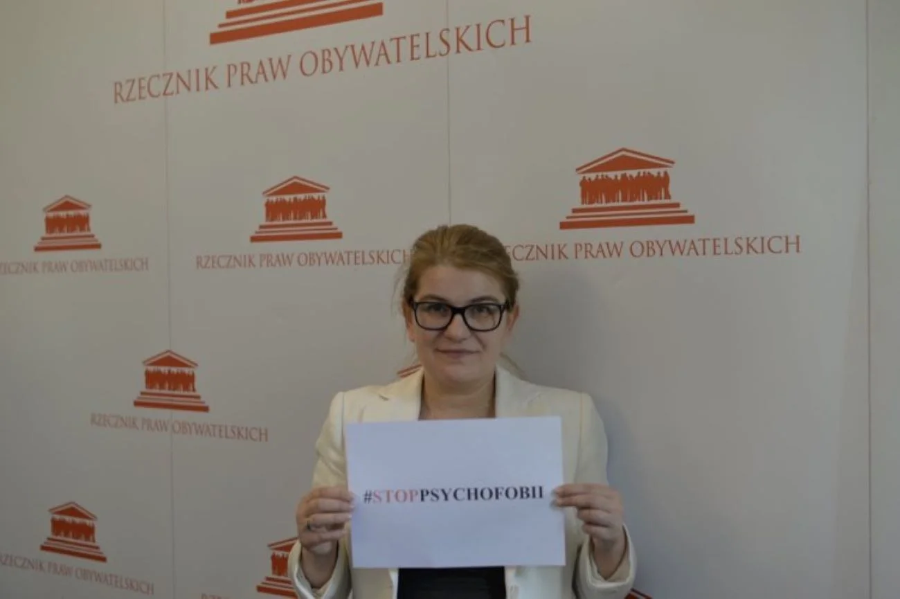 - Chciałabym zobaczyć świat, w którym osoby doświadczające kryzysu psychicznego, nie będą wzbudzały lęku - mówi Kasia.