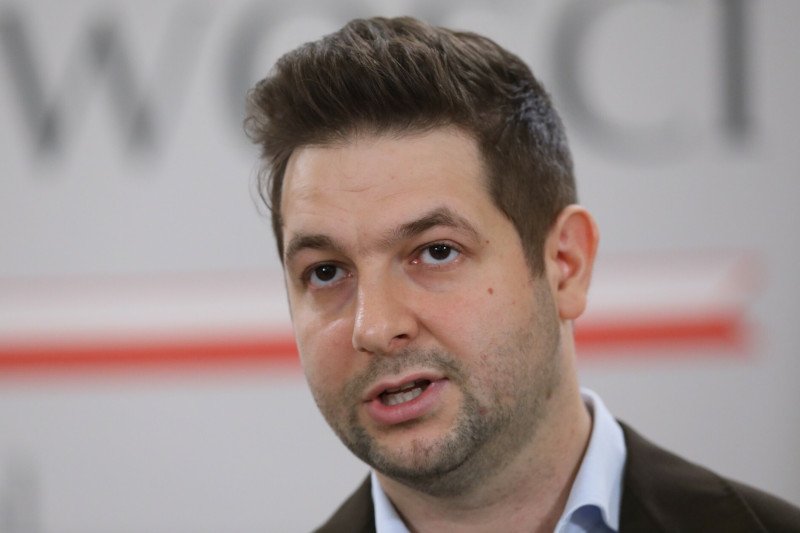 Patryk Jaki na konferencji w Brukseli: "Praworządność to tylko narzędzie i pretekst, żeby uderzyć w Polskę"
