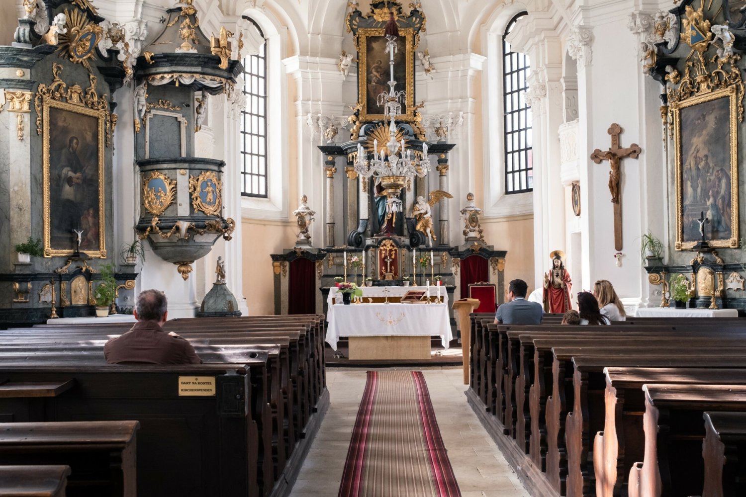 Wraca sprawa "cudu" w Topoli. Kuria wydała oświadczenie.