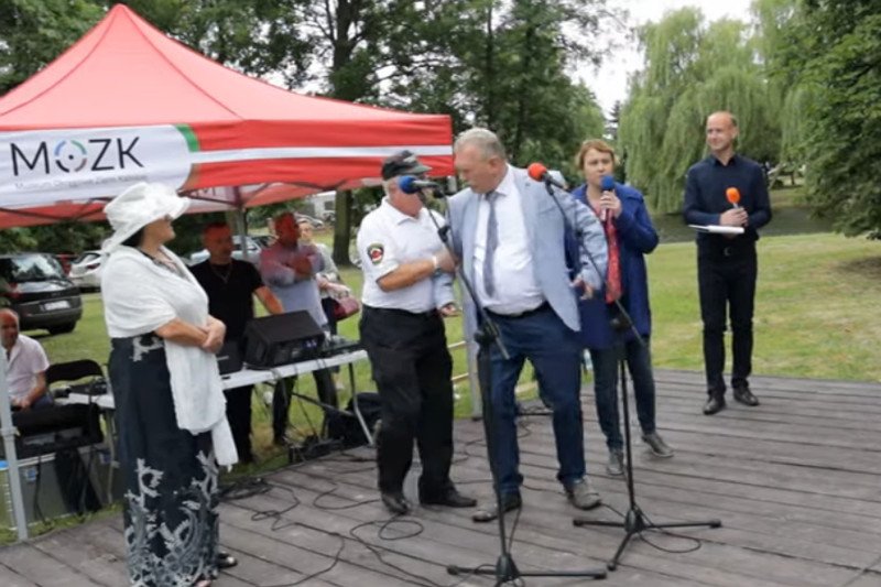 Wójt Jakubowski zakłócił imprezę. Policja stwierdziła u niego ponad 2 promile alkoholu.