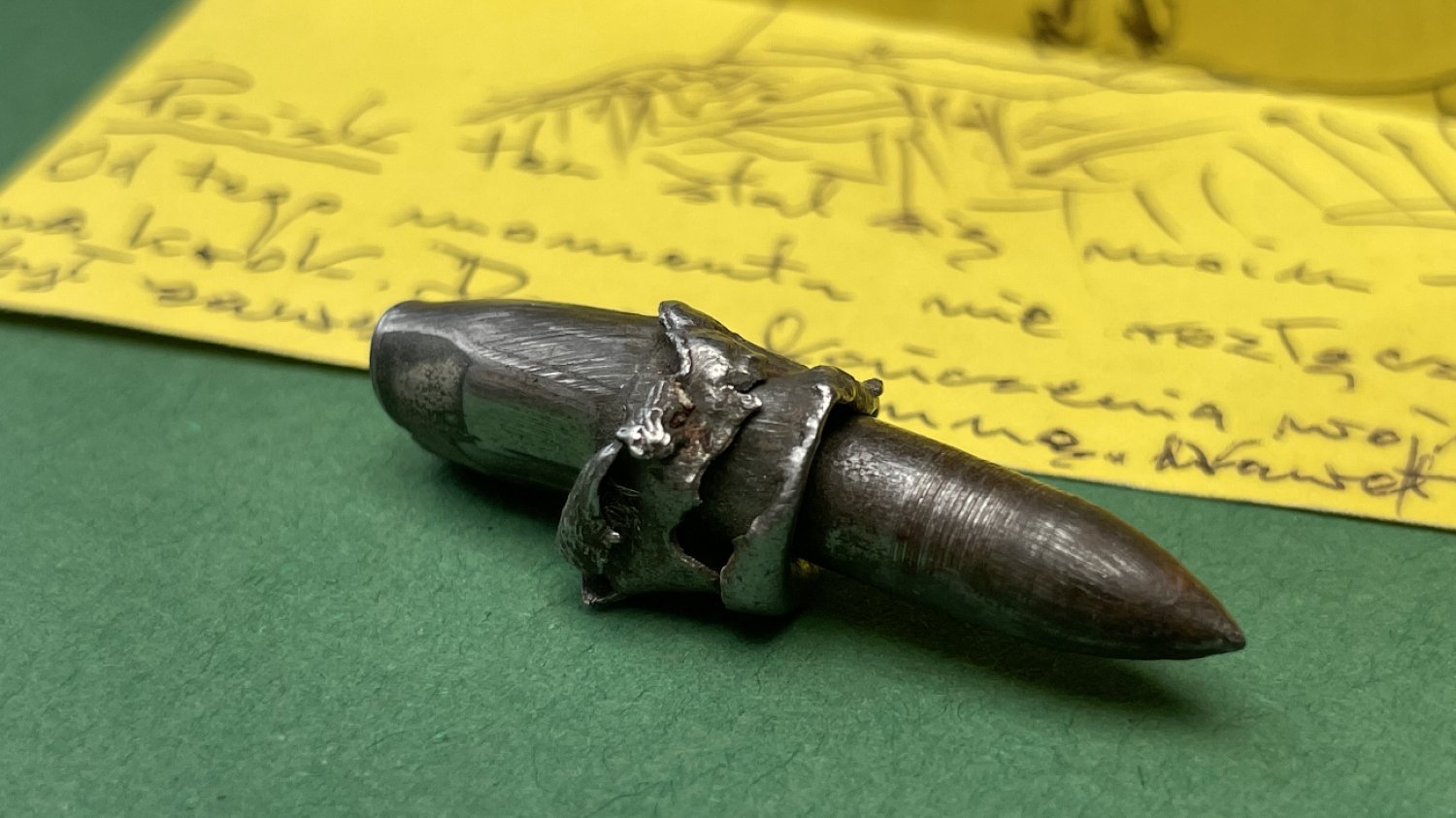 Mikołaj ma niesamowity amulet po dziadku, który walczył w Powstaniu
