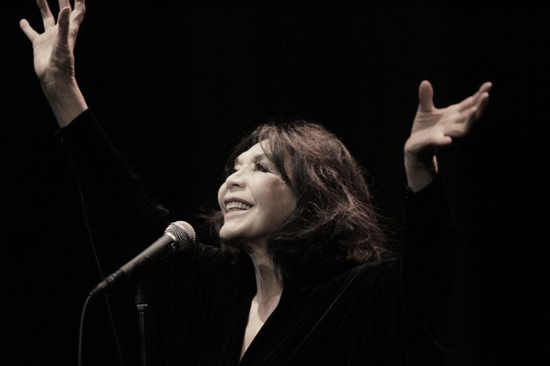 Nie żyje Juliette Greco, ikona francuskiej piosenki. Miała 93 lata. Na zdjęciu jej występ w Sali Kongresowej w Warszawie w 2008 r.