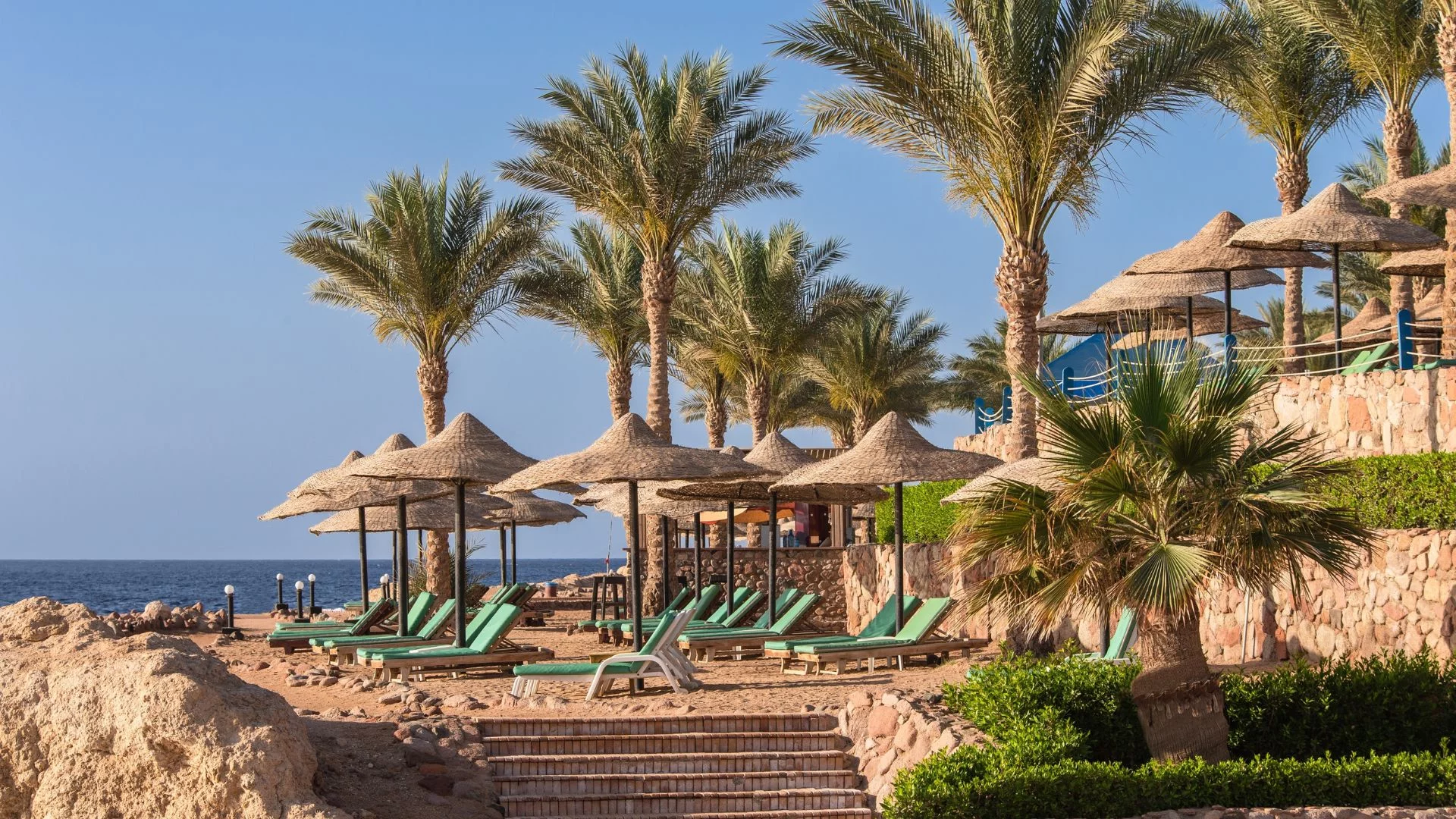 Szał na wyjazdy na Boże Narodzenie i sylwestra. Polacy chcą all inclusive w jednym kraju