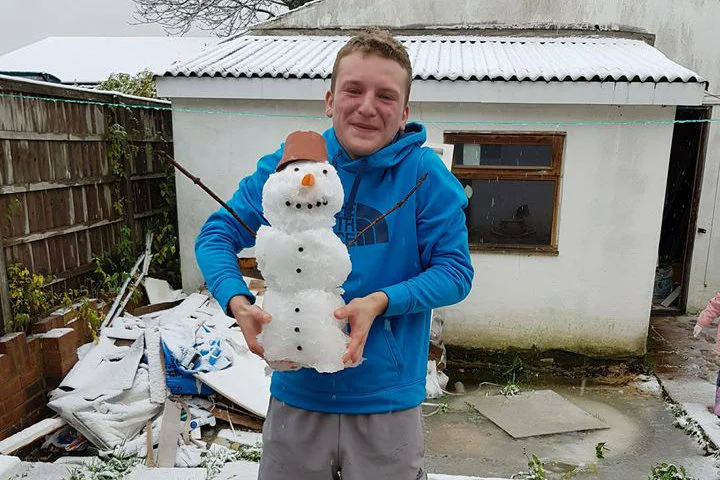23-letni Patryk jeszcze rano cieszył się zimą. Wieczorem został bestialsko zamordowany pod sklepem w Londynie.
