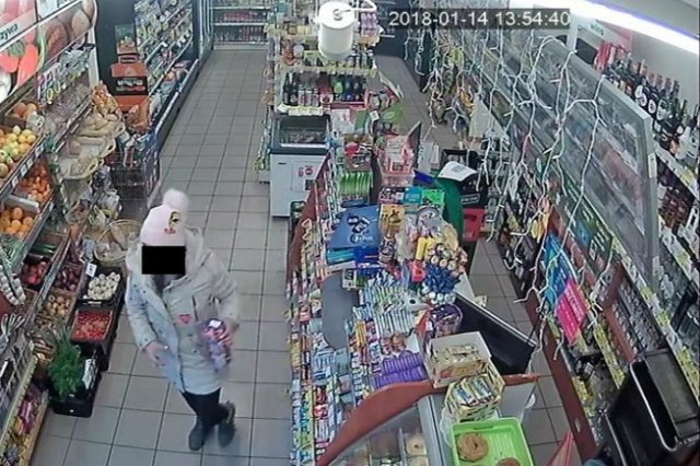 Kobieta, która ukradła puszkę WOŚP, miała chować się przypięta do stelaża pod łóżkiem w mieszkaniu na łódzkich Bałutach.