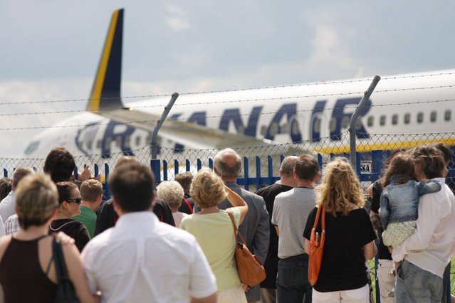 Politycy obiecują, że ściągną Polaków z emigracji, ale ci wcale nie zamierzają wracać...