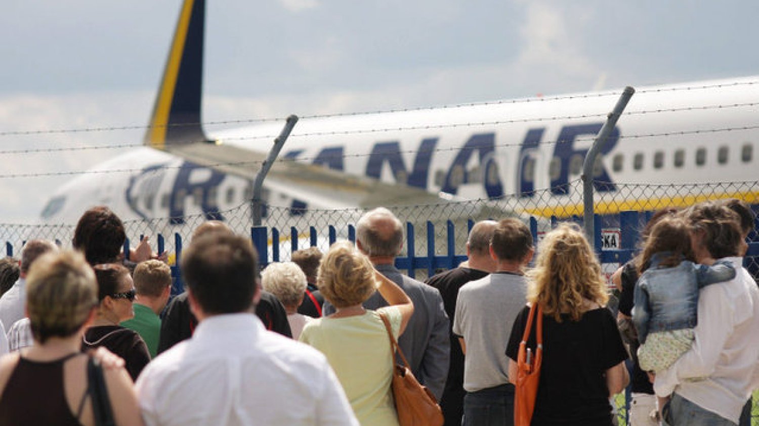 Politycy obiecują, że ściągną Polaków z emigracji, ale ci wcale nie zamierzają wracać...
