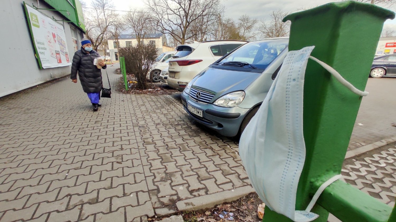 Już teraz niektórzy korzystają z nich dobrowolnie, a wkrótce znów mogą stać się obowiązkowe.