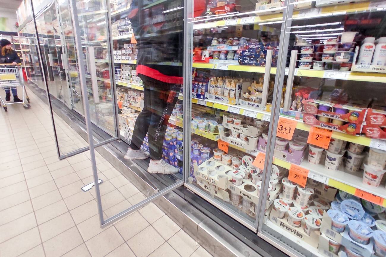 Zgłosiła się do pracy w Biedronce. Kwota pozostawia wiele do życzenia