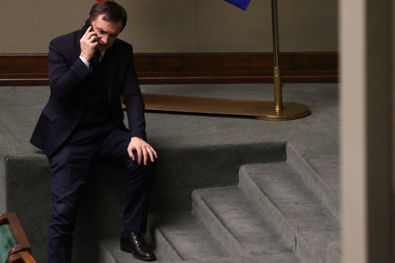 Zbigniew Ziobro nie waha się przed wydawaniem bezpośrednich dyspozycji prokuratorom.