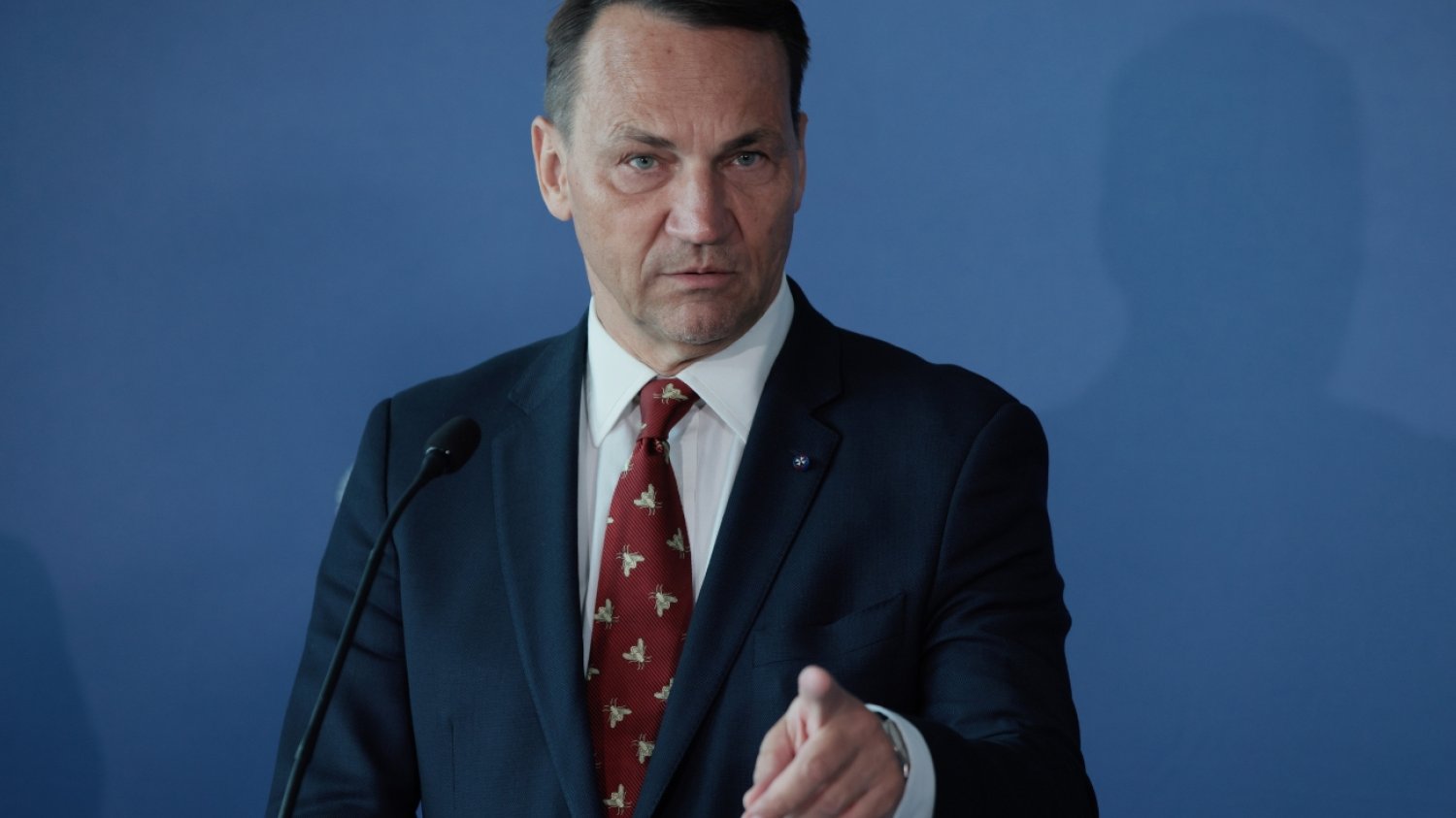 Sikorski ma radę dla biskupa Meringa.