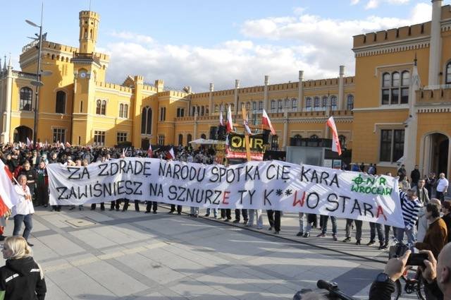 Manifestacja "Przeciwko isamizacji Polski" we Wrocławiu