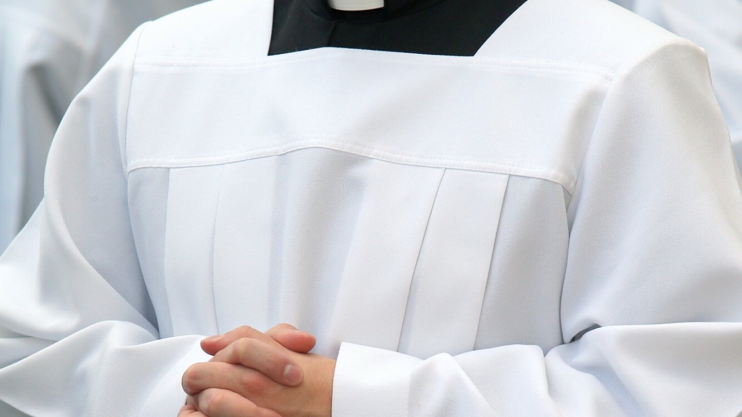 Orgia na plebanii w Dąbrowie Górniczej. Poważne zarzuty dla ks. Tomasza Z.