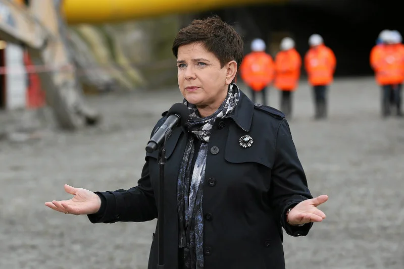 Beata Szydło nie utraci stanowiska premiera. Poinformował o tym marszałek Ryszard Terlecki.