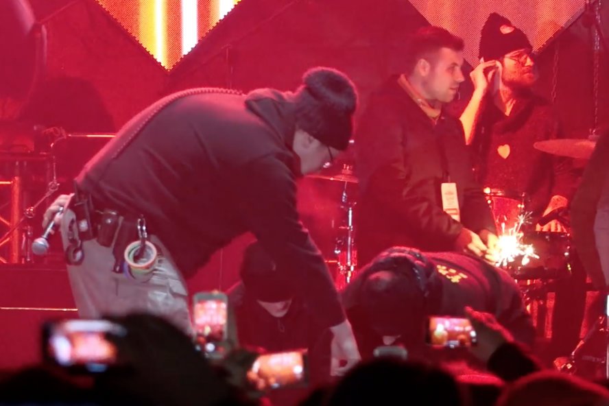 Nożownika, który zaatakował Pawła Adamowicza, obezwładnił pracownik techniczny.