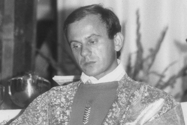 Tomasz Rzymkowski z Kukiz'15 chce powołania komisji śledczej ds. wyjaśnienia śmierci ks. Jerzego Popiełuszki.