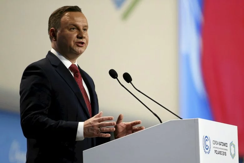 Duda zaskoczył pozostałych prelegentów i członków konferencji.