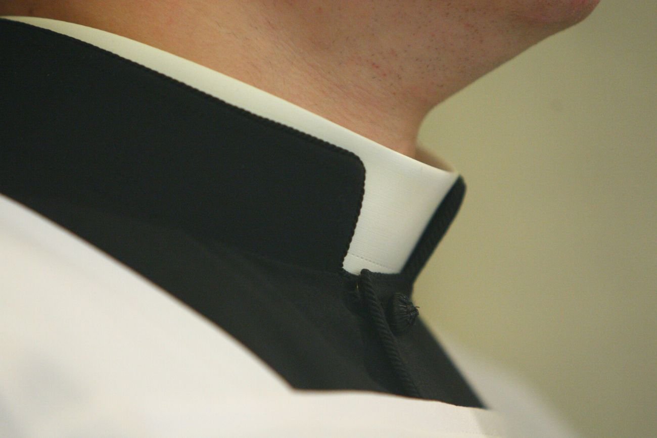 Ksiądz po pijaku odprawiał pogrzeb. Nie dotrwał do końca