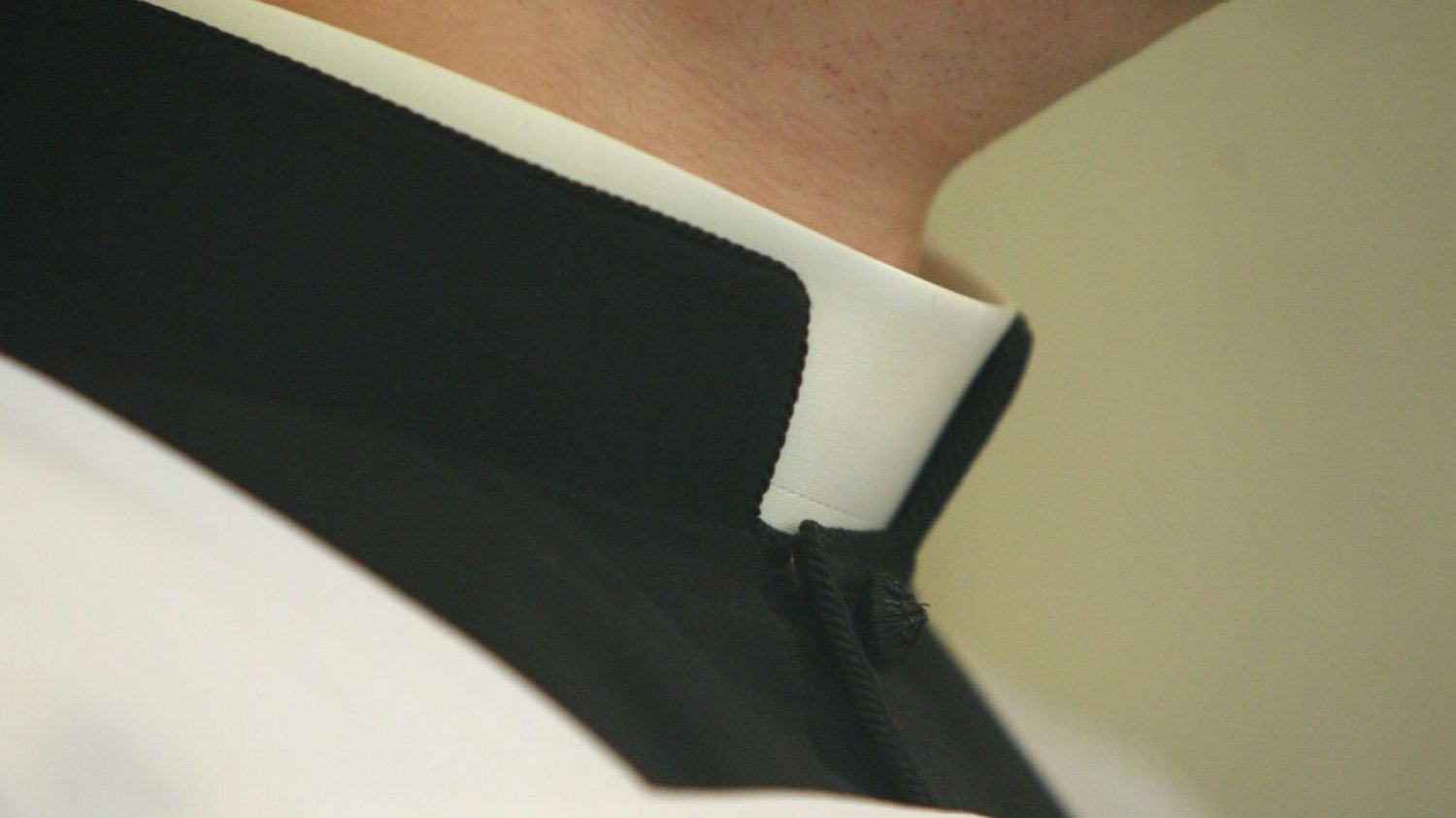 Ksiądz po pijaku odprawiał pogrzeb. Nie dotrwał do końca