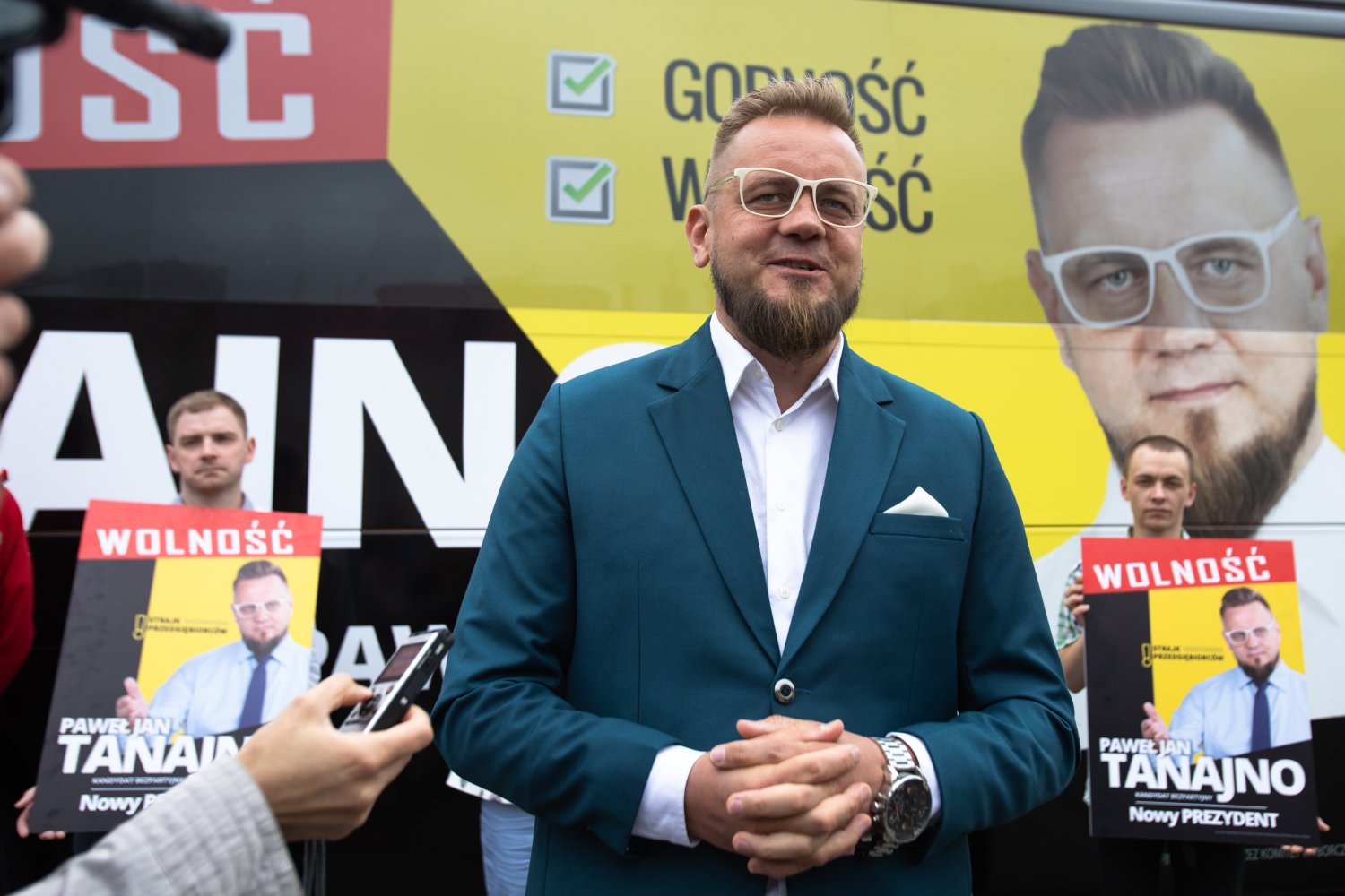 Najmniejsze poparcie z 11 kandydatów zdobył Mirosław Piotrowski. Tylko on spośród wszystkich polityków, którzy zdobyli mniej niż 1 proc. głosów podziękował Polakom za udział w wyborach. Wybory prezydenckie 2020. Kandydaci z najmniejszym poparciem. Wyniki exit polls