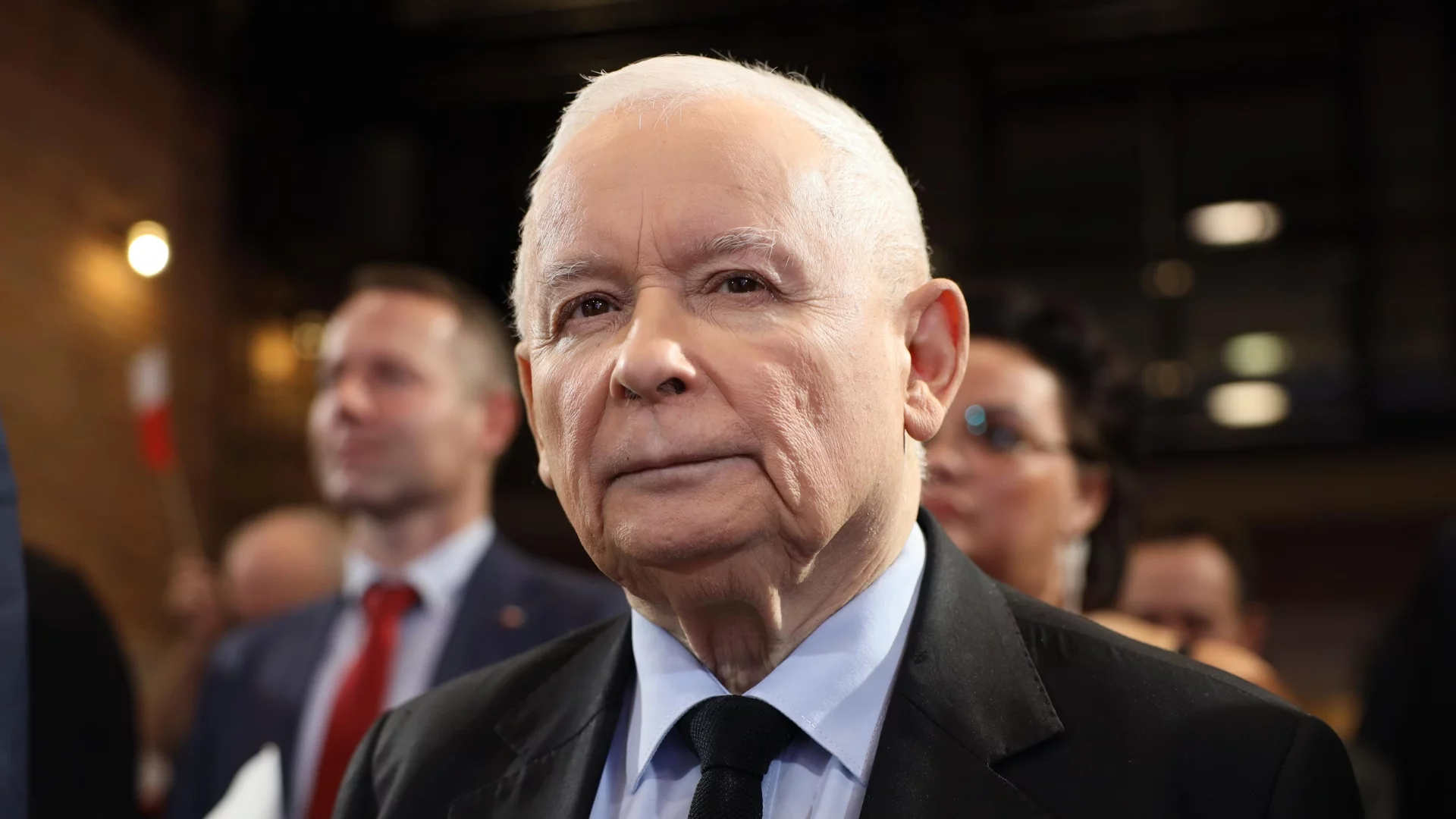 Kaczyński reaguje na słowa Sikorskiego w Sejmie. "Nienadający się psychicznie" Kaczyński reaguje na słowa Sikorskiego. "Nienadający się psychicznie"