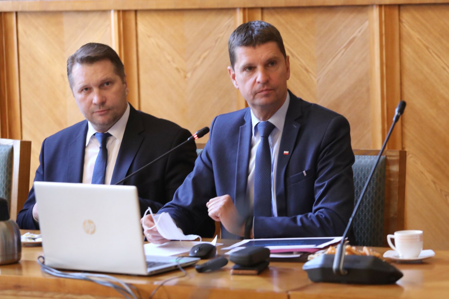 Wiceminister edukacji Dariusz Piontkowski uważa, że w szkołach powinno się nauczać patriotyzmu.