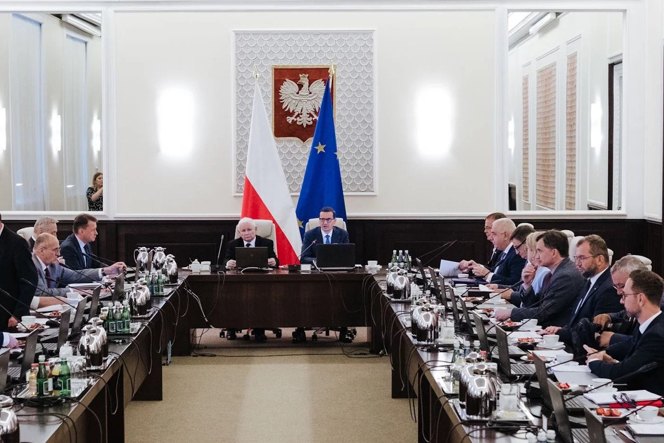 Posiedzenie rządu 27 czerwca – z udziałem Jarosława Kaczyńskiego – wywołało falę krytyki.