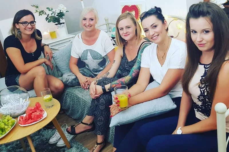Sprytne Babki to partnerki autorów znanego kanału "5 sposobów na...". Dziewczyny też postanowiły podbić sieć!