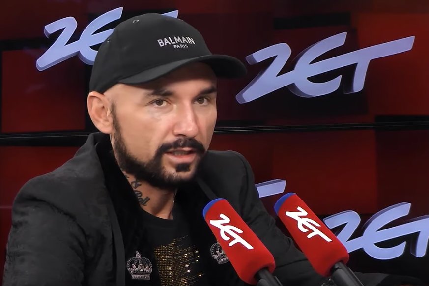 Patryk Vega ujawnił, że jeden z aktorów, który początkowo miał grać w "Polityce", zaniósł do KPRM scenariusz filmu na długo przed premierą.
