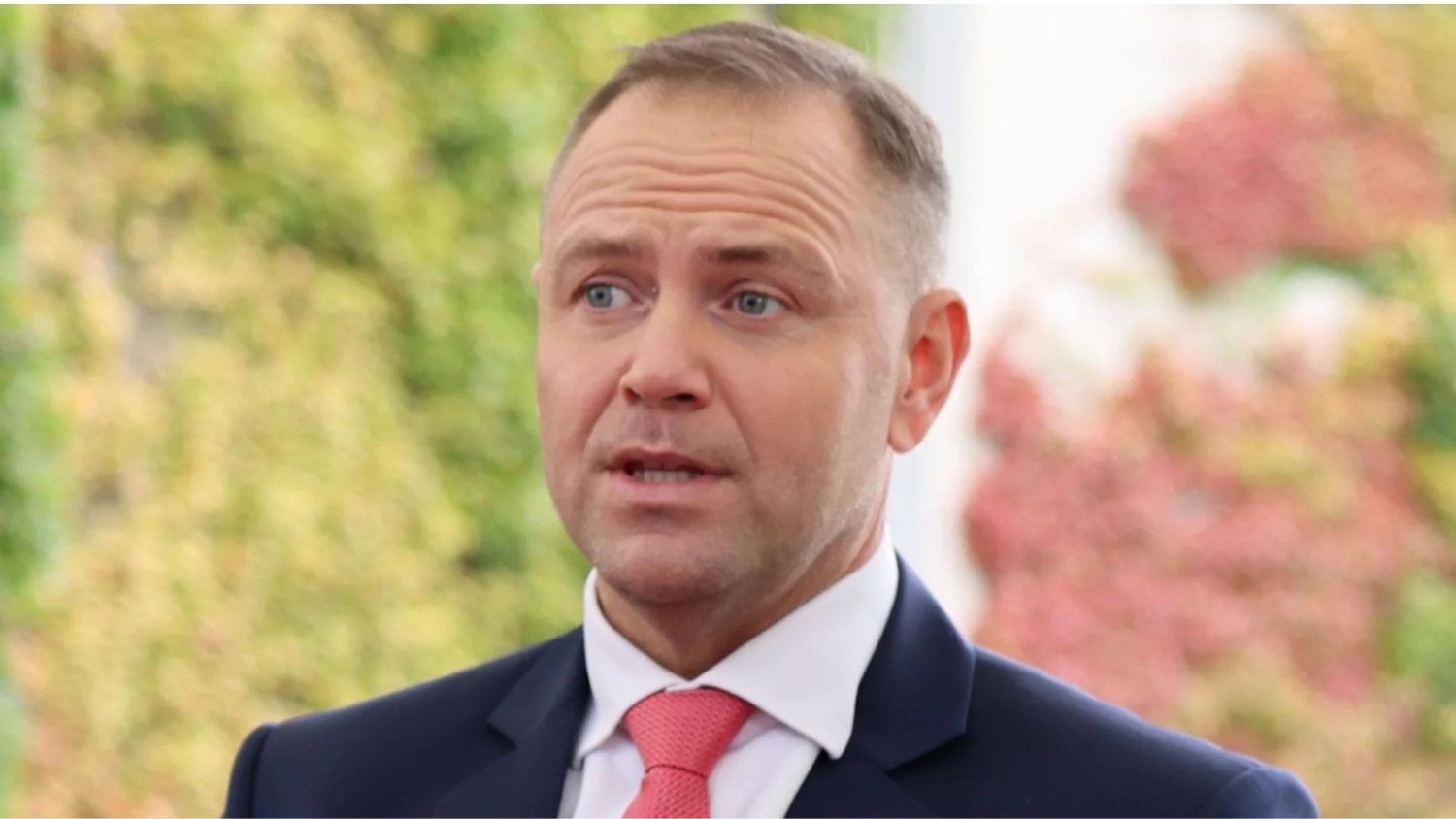 Ludzie Nawrockiego nie odpuszczają TVN24. Przydacz dorzucił swoje trzy grosze